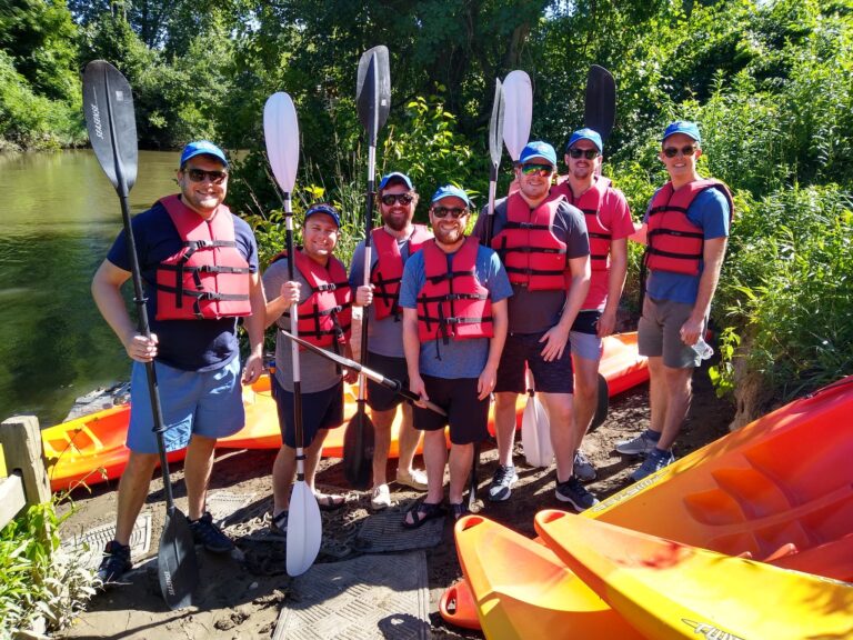 lazy otter kayak group